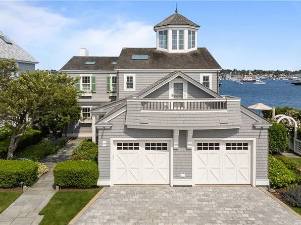 19 Defenders Row #19, Newport, RI 02840