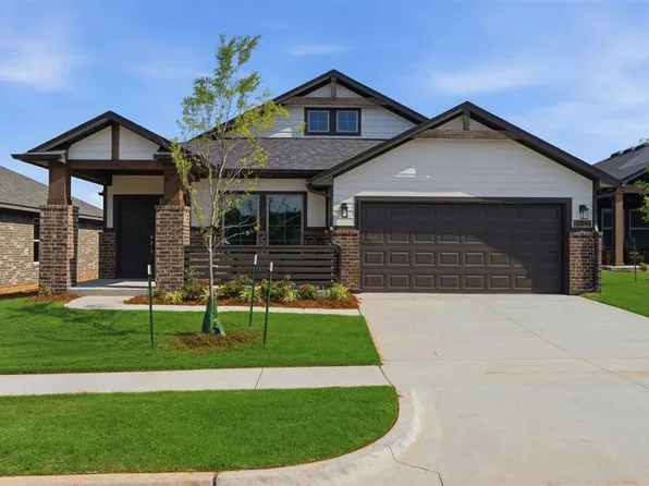 704 Prairie Dr, Guthrie, OK 73044