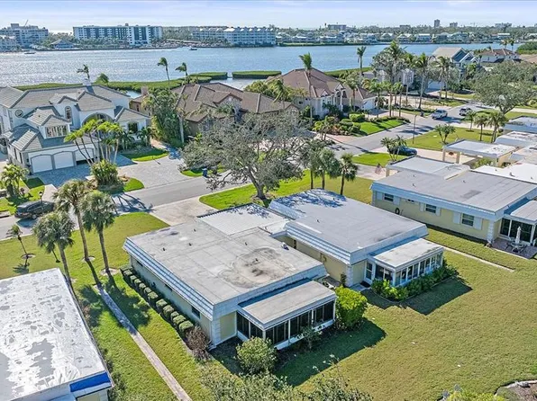 5869 Tidewood Ave #7, Sarasota, FL 34231