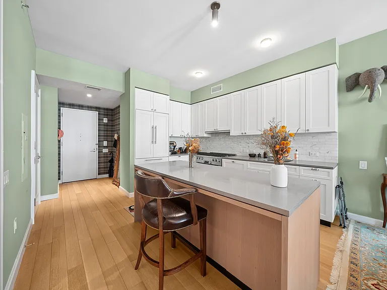 50 W 30th St #21A — Photo 8