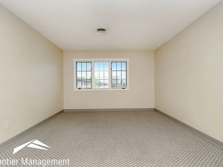 Anderson Village — Photo 12