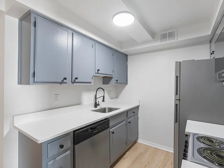 The Gallery Apartments — Photo 9