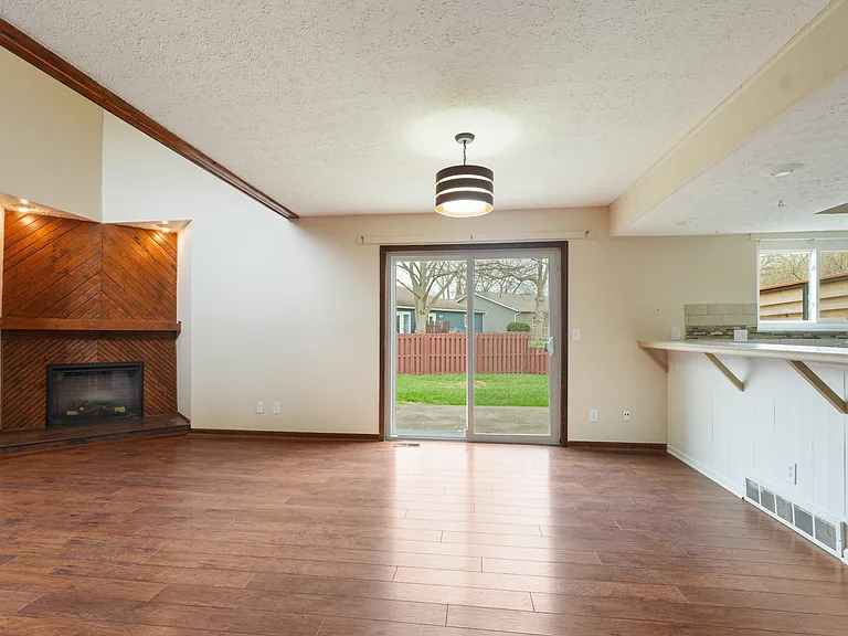 3383 Willington Dr — Photo 5