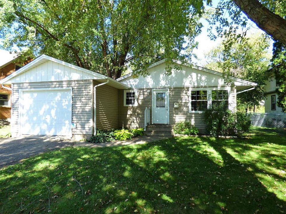 1st image of 2120 Bromley St