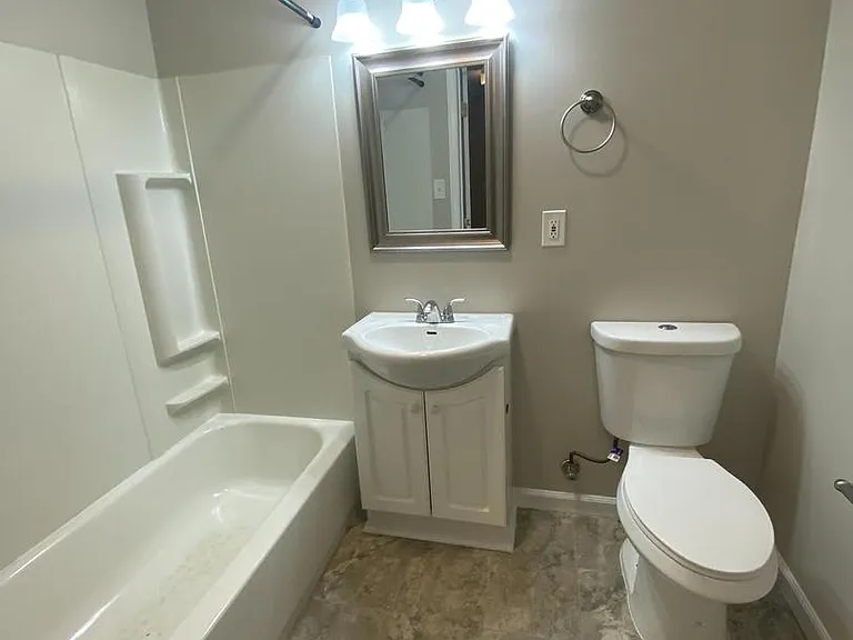 2900 Madeira Ct — Photo 7