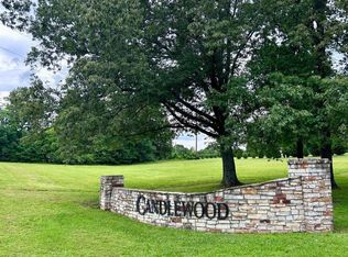 6575 Candlelight Dr, Paducah, KY 42003