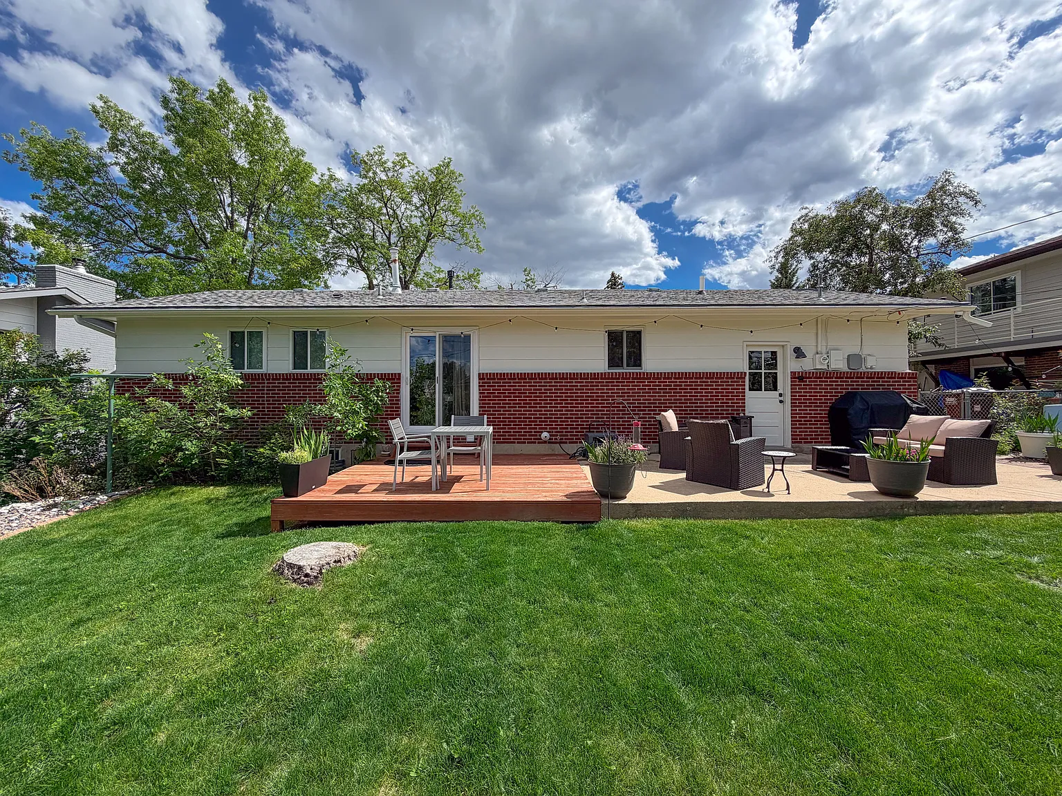 5 bed, 2060 sqft, $4,000 — Photo 2