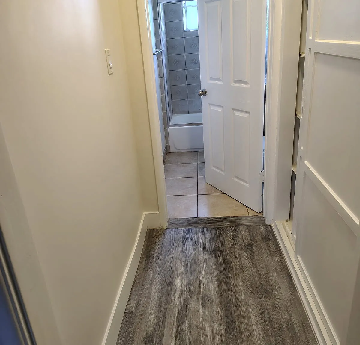 5717 Lexington Ave — Photo 2