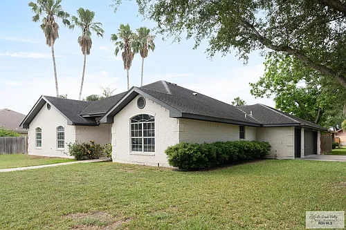 5316 Palm Valley Dr N Photo 1