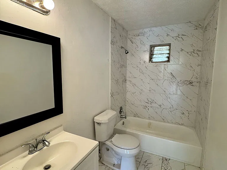 4873 Valley Dale Ct #A — Photo 7