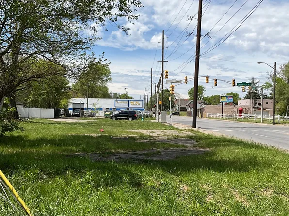 2239 W 10th St, Indianapolis, IN 46222