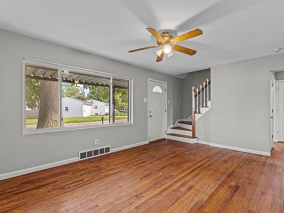 4th image of 1235 Walker Ave