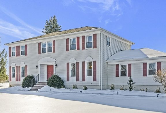 3rd image of 4 Shurts Rd