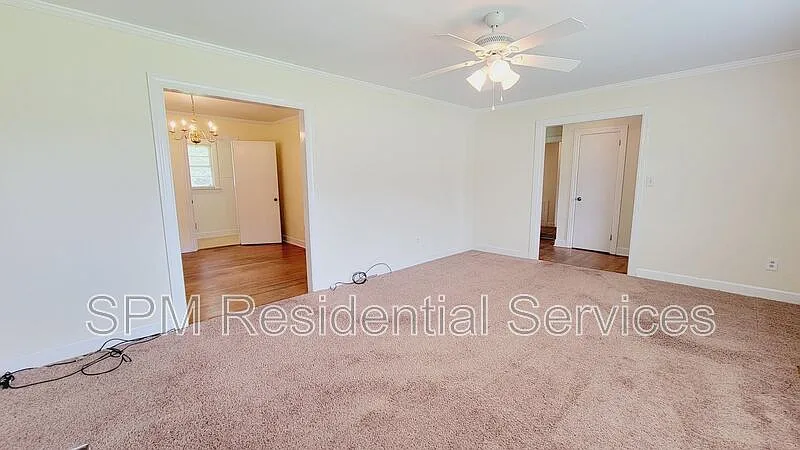 3 bed, 1.5 bath, 1400 sqft, $1,750 — Photo 4