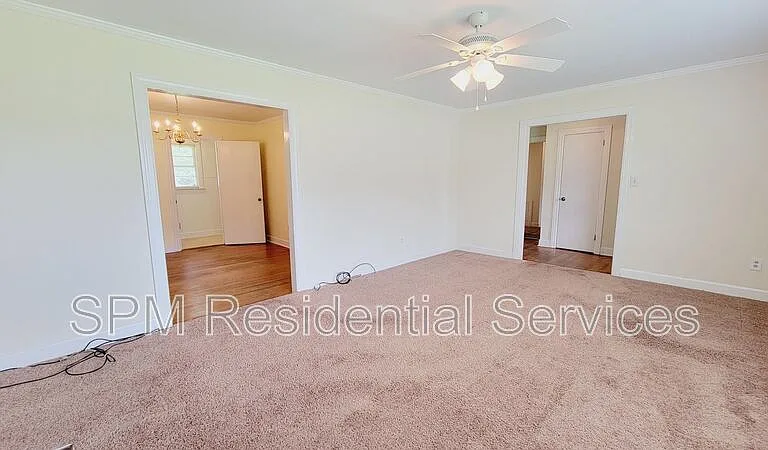 2512 Castle Hayne Rd — Photo 4