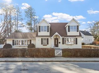 16 Green St, Methuen, MA 01844