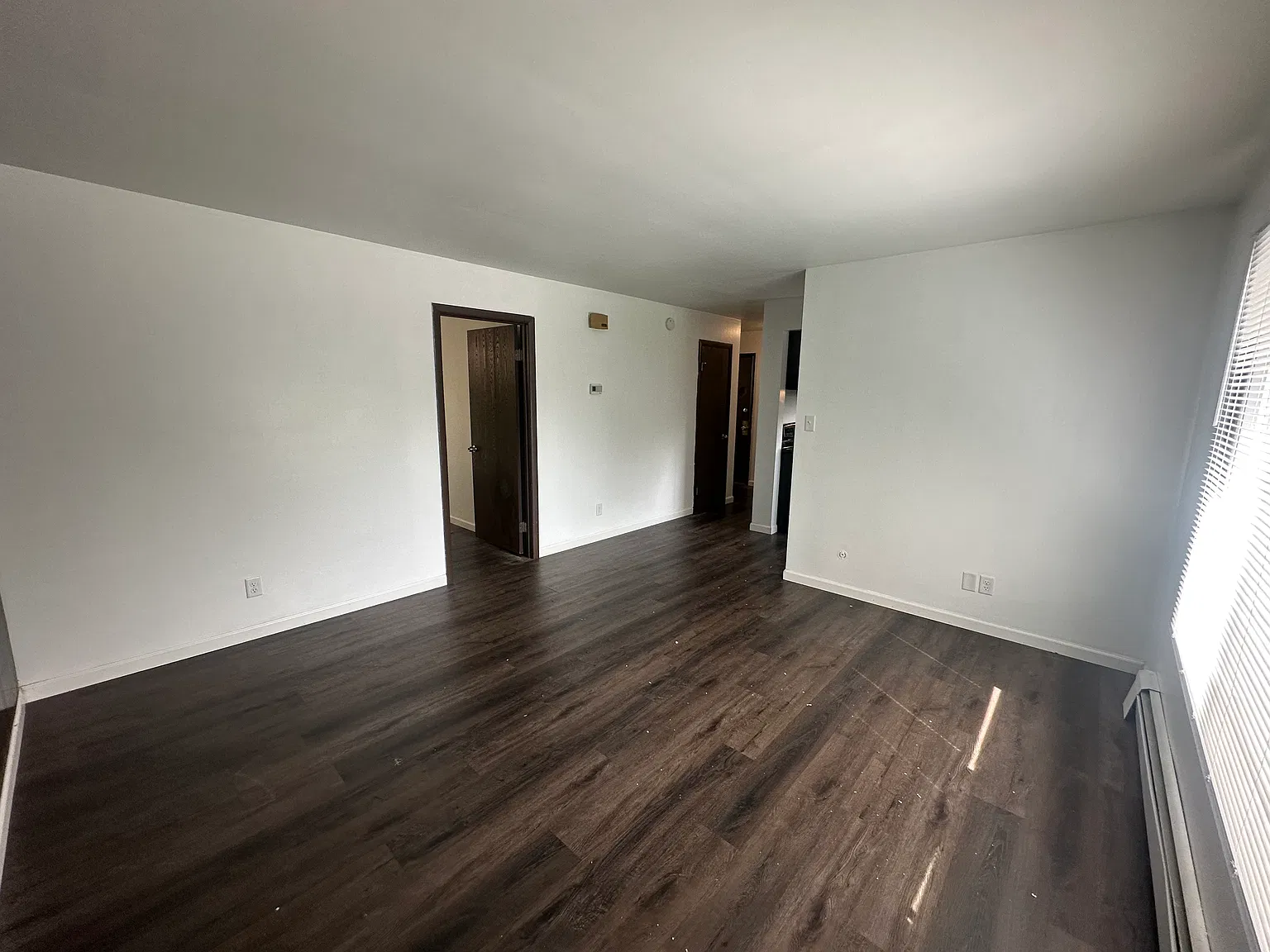 2 bed, 1000 sqft, $1,295 — Photo 2