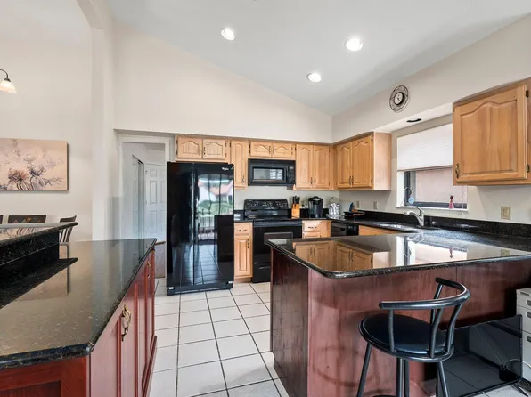 2915 SW Mariposa Circle, Palm City, FL 34990