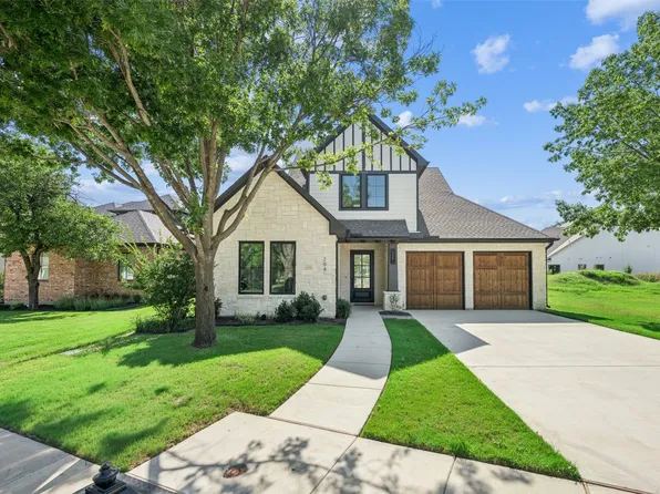 204 Pecan St, Roanoke, TX 76262