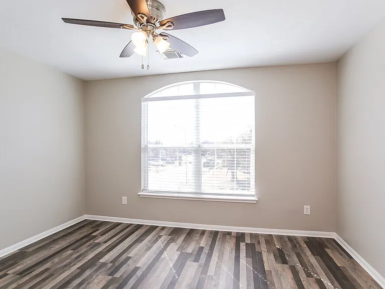 16315 Rockcreek Ln — Photo 14