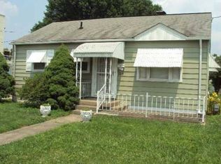 704 Jefferson Rd, South Charleston, WV 25309
