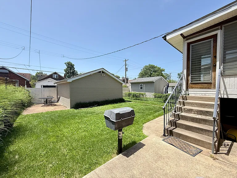 5648 Goethe Ave — Photo 4