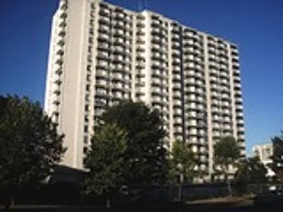 Building Photo - 1147 Quadra St
