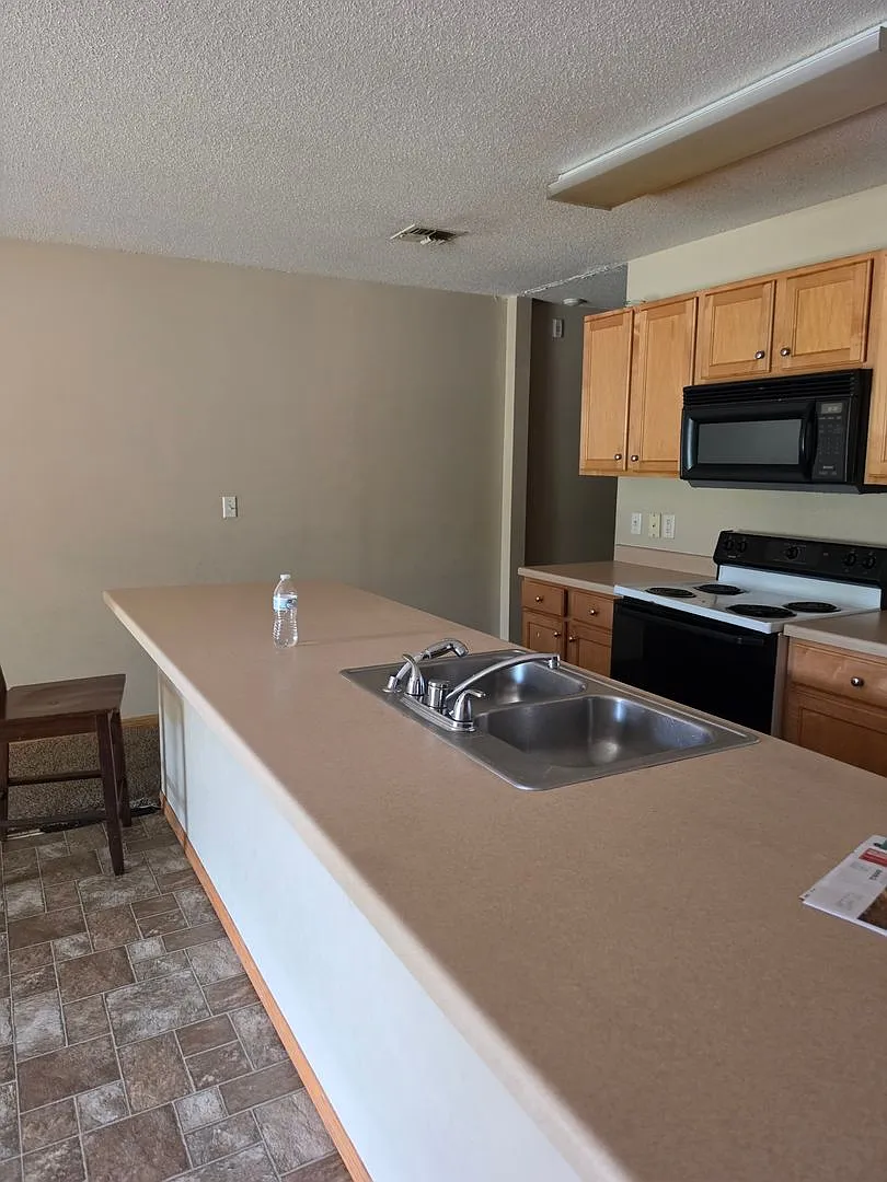 Aspen Heights — Photo 1