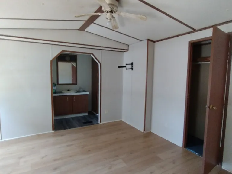 52 Cadron Ln — Photo 3