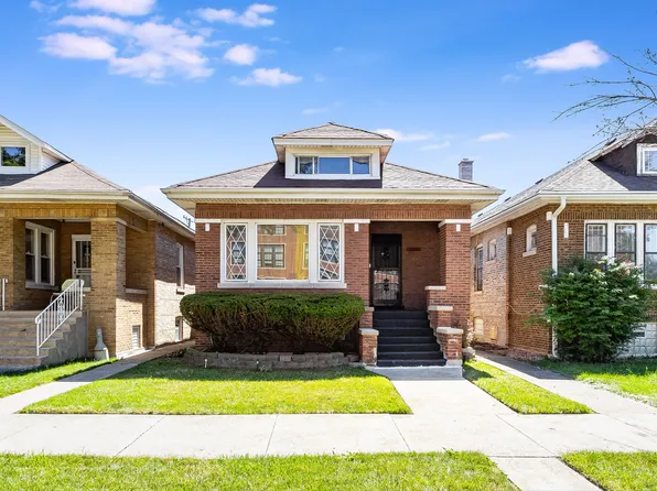 (undisclosed Address), Chicago, IL 60620