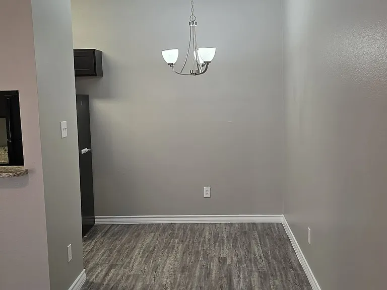 Kelley Ann Apartments — Photo 27
