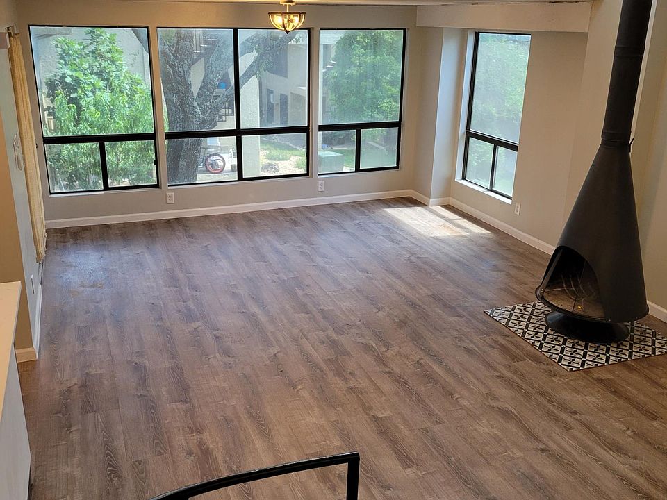 1st image of 5916 Lago Vista Way #E-14