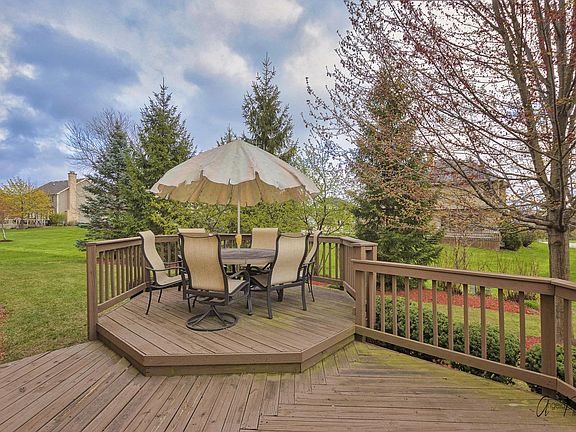 5th image of 25037 W Palmer Ct