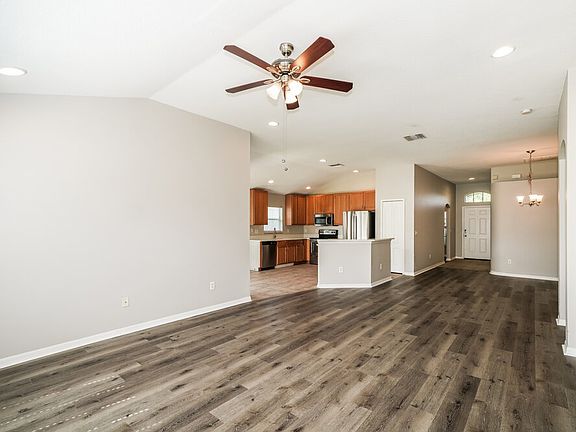 4th image of 4204 Knob Lake Ct