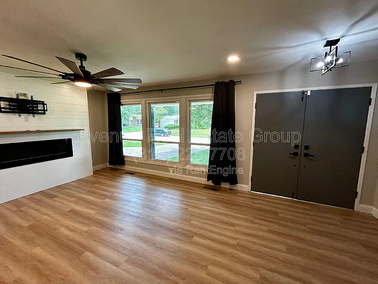 3265 Hermoso Dr — Photo 4