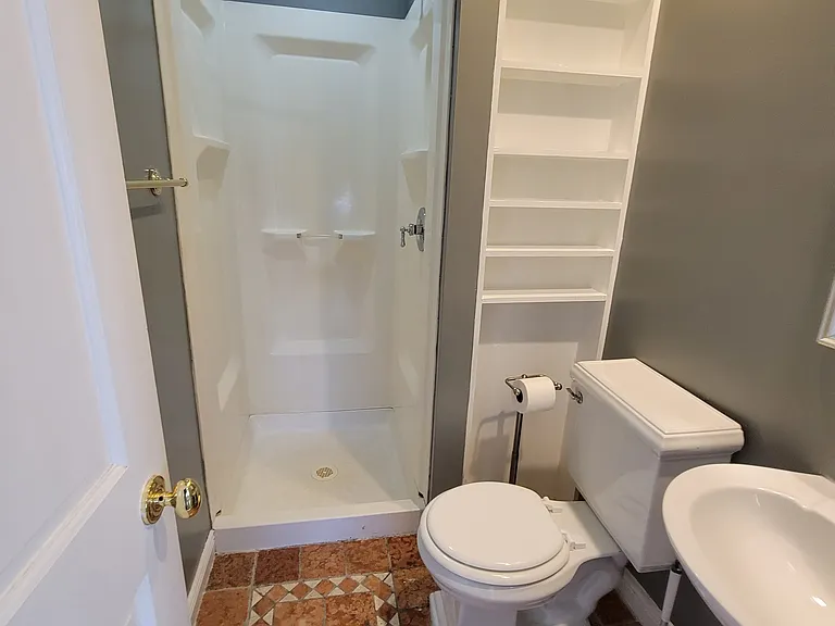 1215 John St #2 — Photo 12