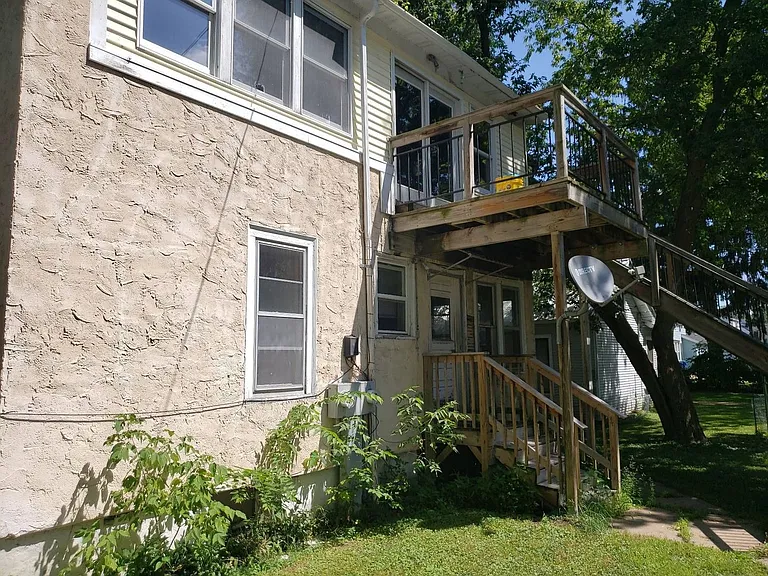 815 McIntosh St — Photo 12