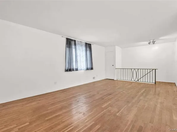 115-30 Inwood Street image 13 of 24