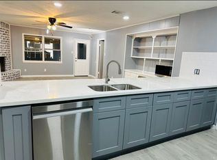 4214 Ponca St, Pasadena, TX 77504