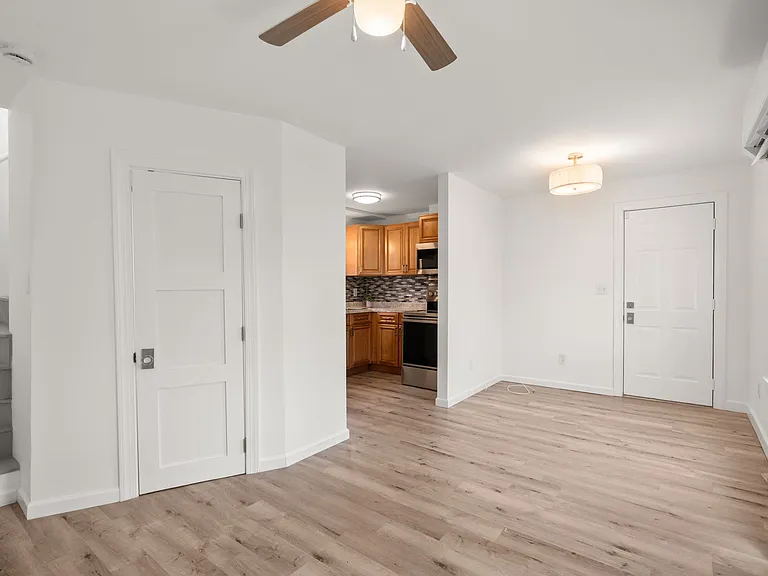 42 Riverside Ave — Photo 8