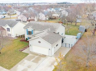 5921 47th Ave NW, Rochester, MN 55901