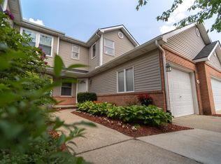 2856 Shetland Ct, Howell, MI 48843