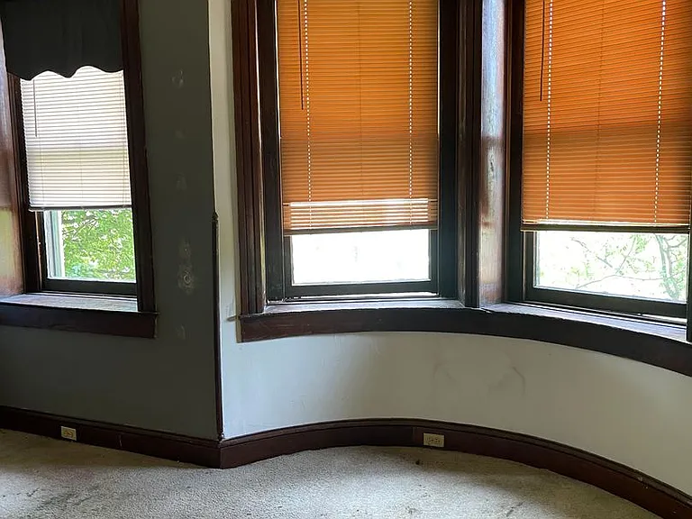 221 E. Preston St — Photo 5