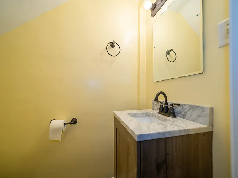 5446 N College Ave #2 — Photo 16