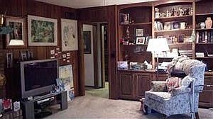 2nd image of 20620 NE Oakwood Dr