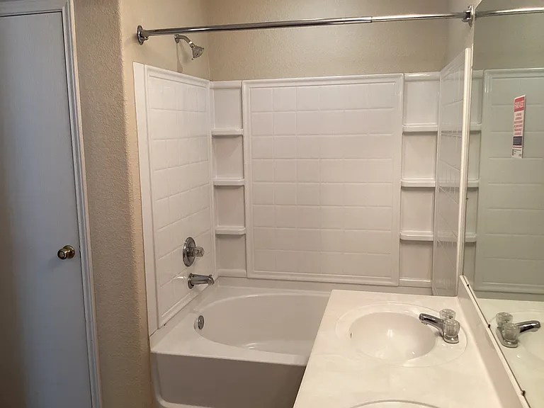 113 Hays Forest Cv — Photo 15