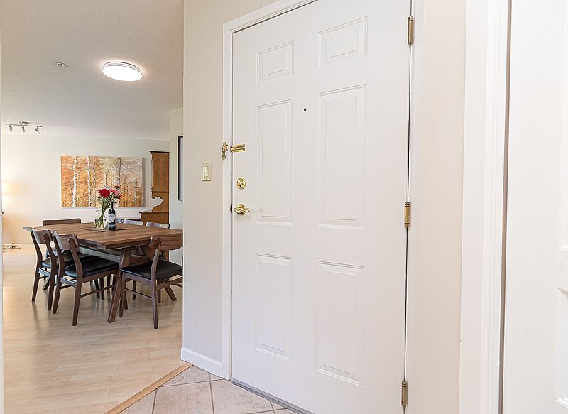 Victoria Apartment for rent - 2 Bedrooms — photo 35