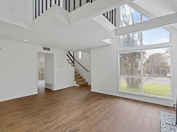 4th image of 2160 Fleur De Lis Ct