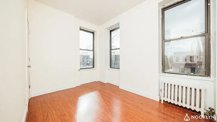 Rented by Nooklyn NYC LLC | media 16