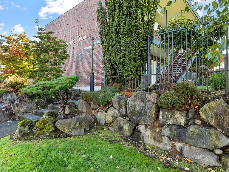 601 S Jackson Ave #5 — Photo 13